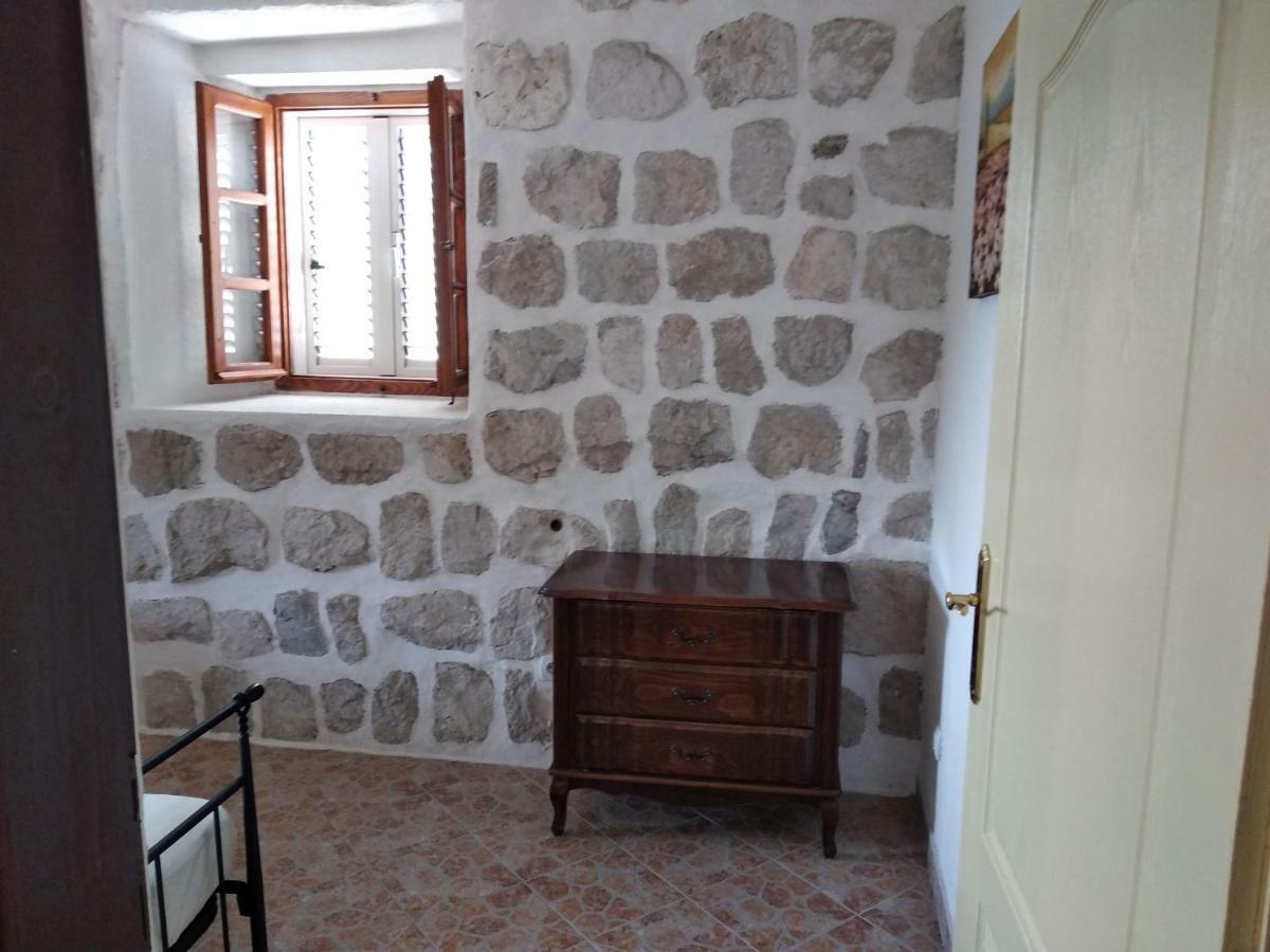 Old House Perast Apartment Exterior photo